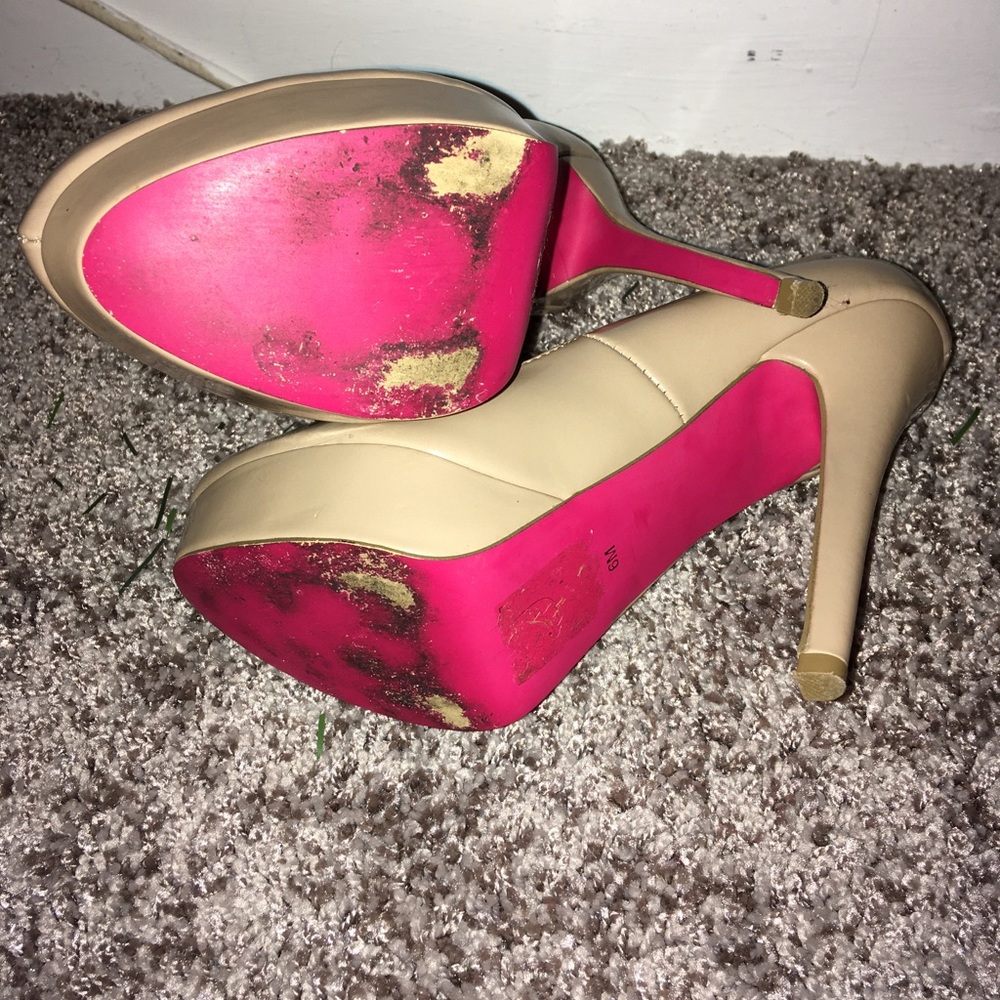 Beige Heels - Picture 4 of 5